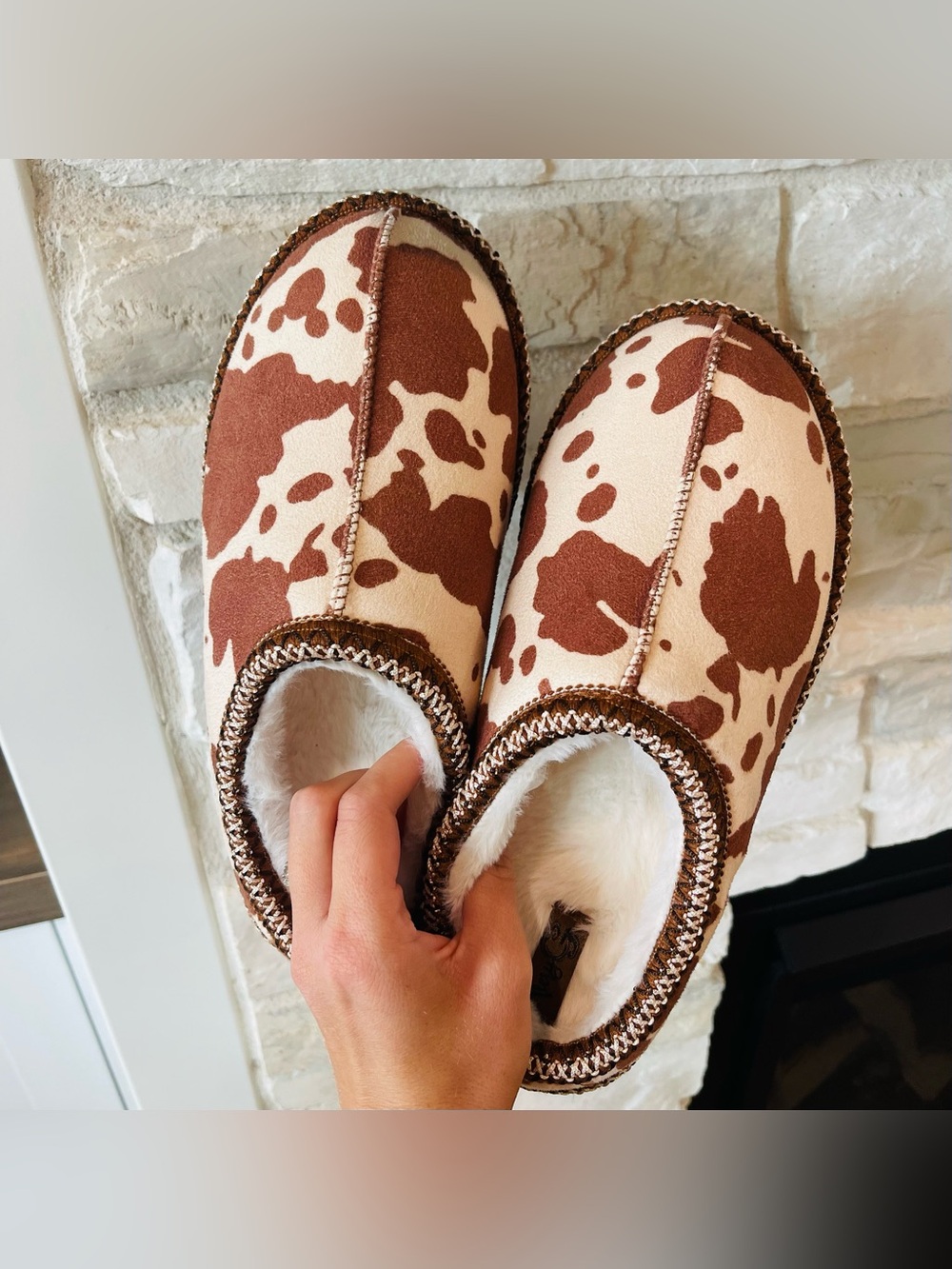 Cozy Cowprint Women's Slip-On Slippers - Brown & Cream